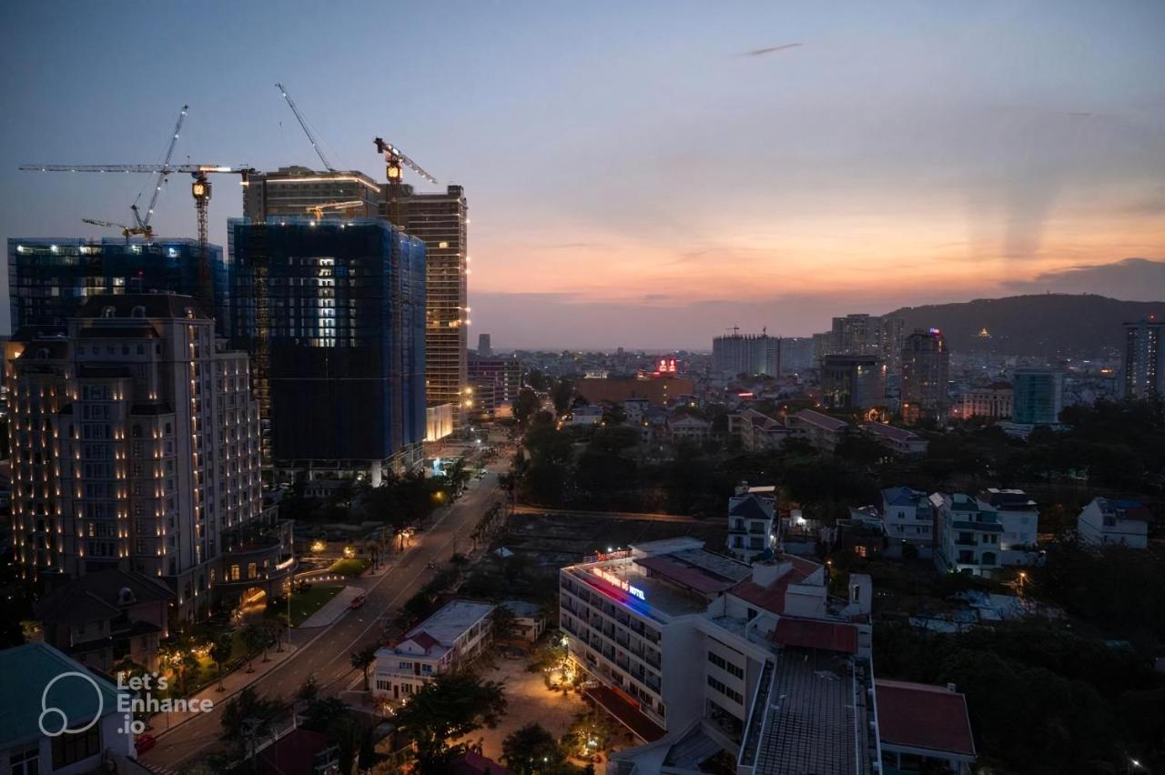 Bearbrick Homestay Near Beach, Csj Tower Apartment Vũng Tàu Eksteriør billede