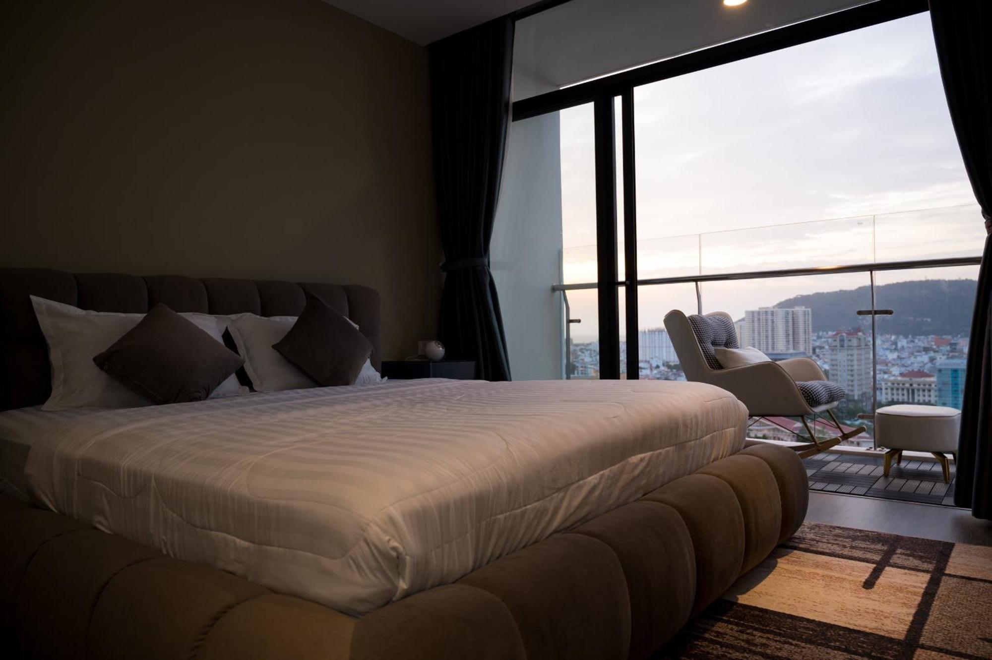 Bearbrick Homestay Near Beach, Csj Tower Apartment Vũng Tàu Eksteriør billede